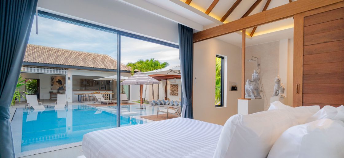Coral Room 06
